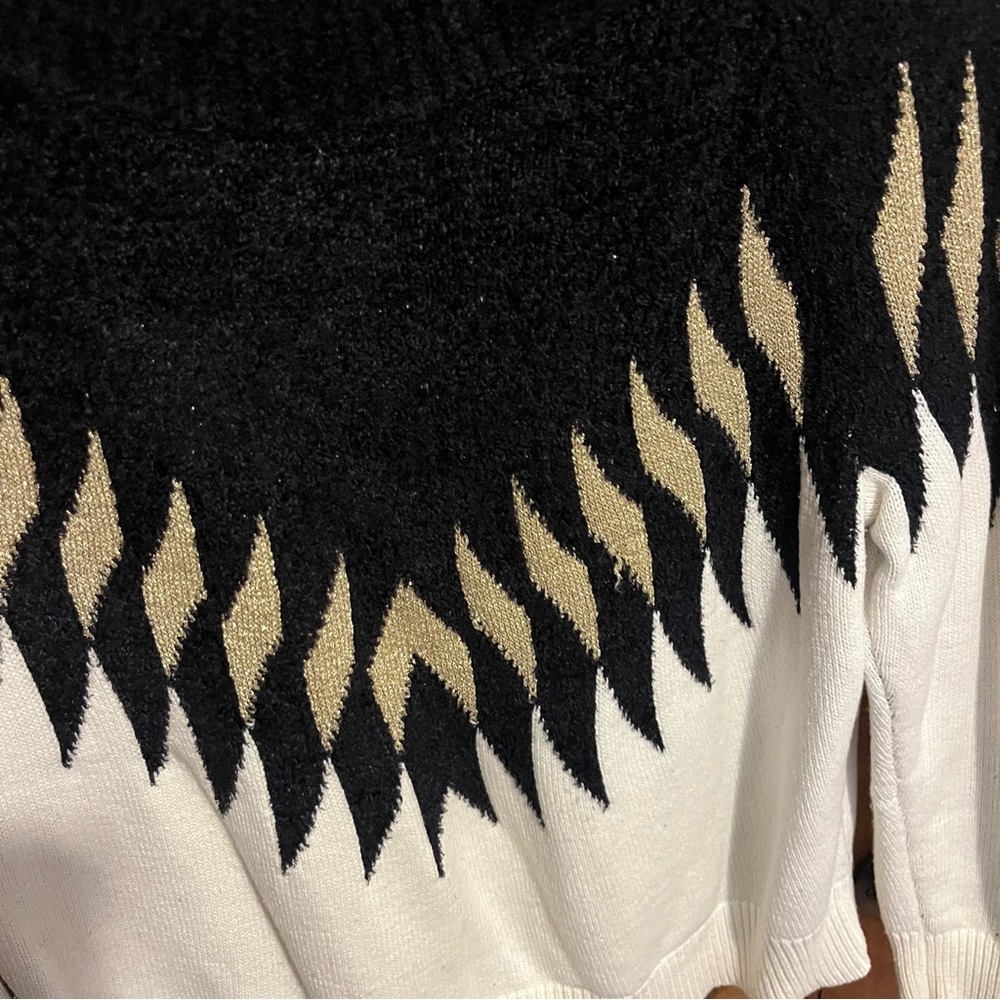 Express sweater - Picture 2 of 3